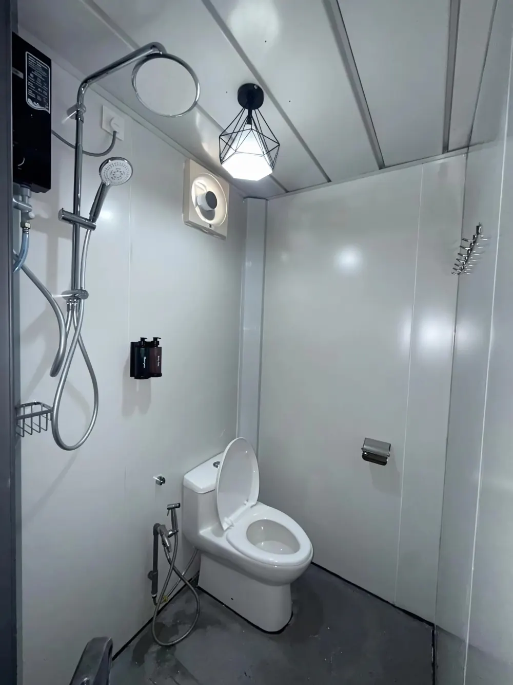 TDB Tioman Resort private ensuite bathroom with hot shower